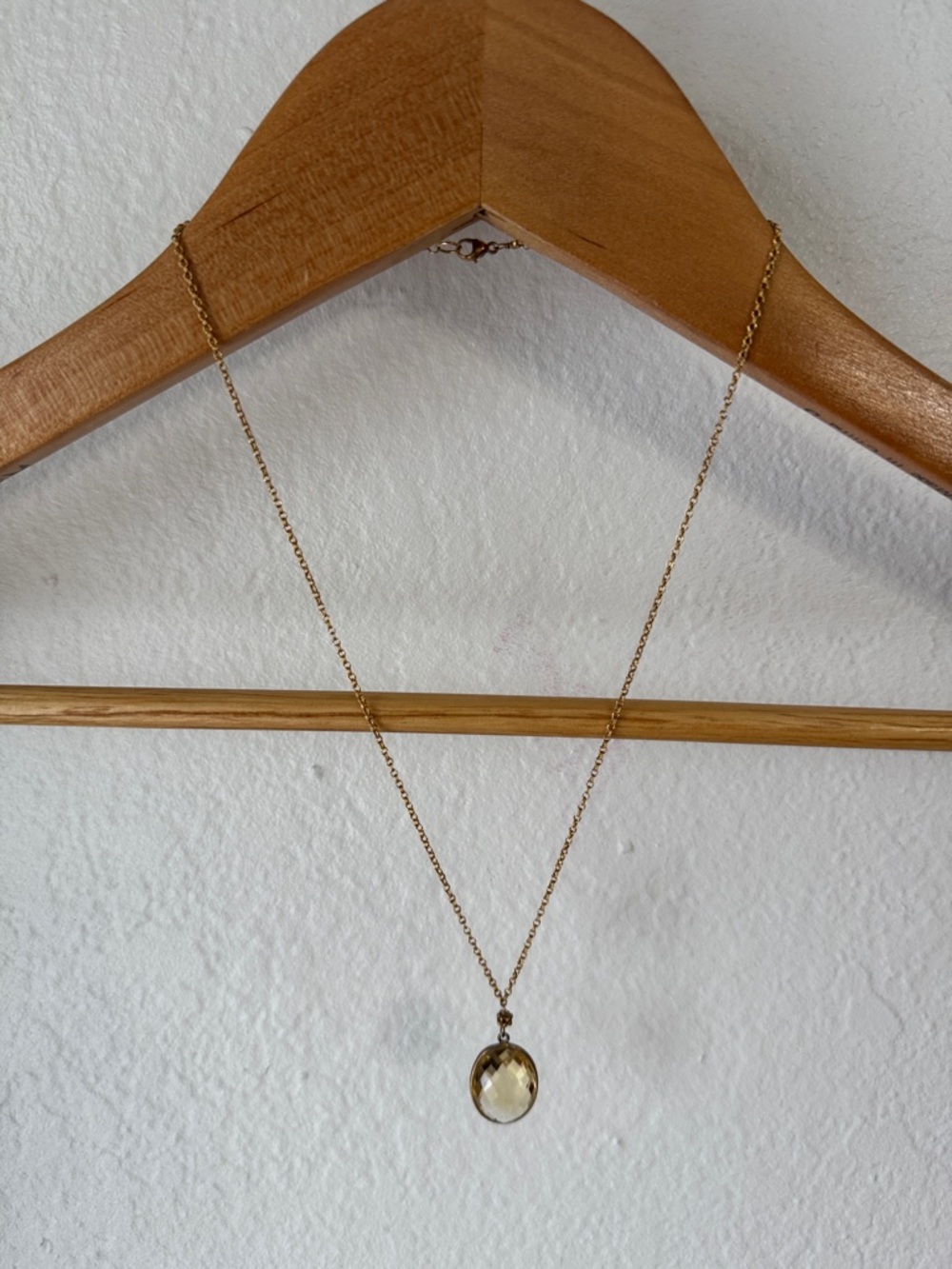 Gold filled Oval Crystal Necklace - Picture 2 of 2